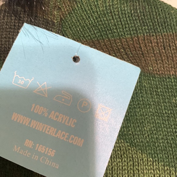 COPY - Unisex Jeep embroidered patch hat with black Pom Pom on new Camo print h… - Picture 4 of 4